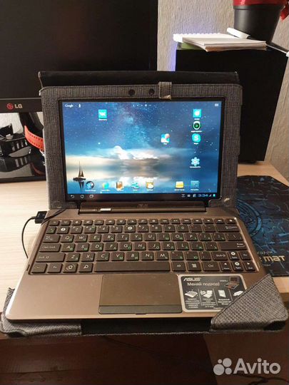 Планшет - ноутбук Asus Transformer Pad TF101