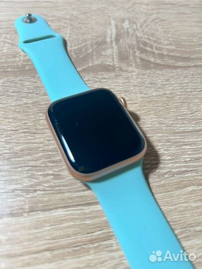 Часы apple watch se 44 mm 2022