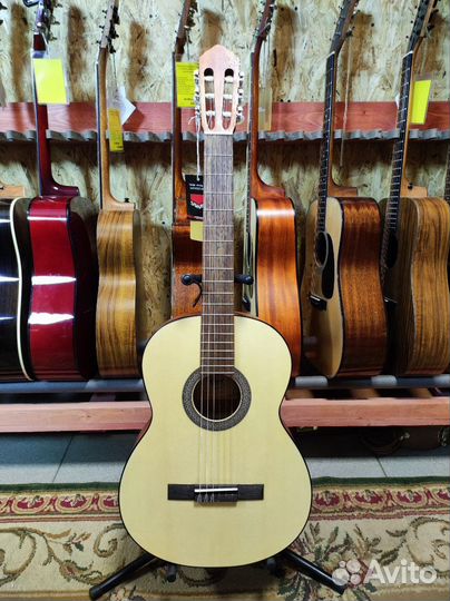 Классическая гитара Cort AC200 4/4