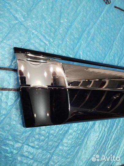 Молдинг двери Land Cruiser 200 задний левый черный