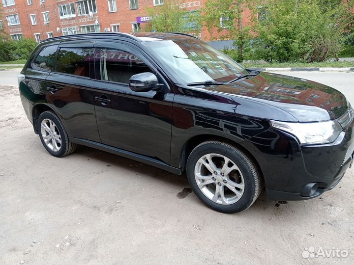 Mitsubishi Outlander 2.4 CVT, 2012, 295 000 км