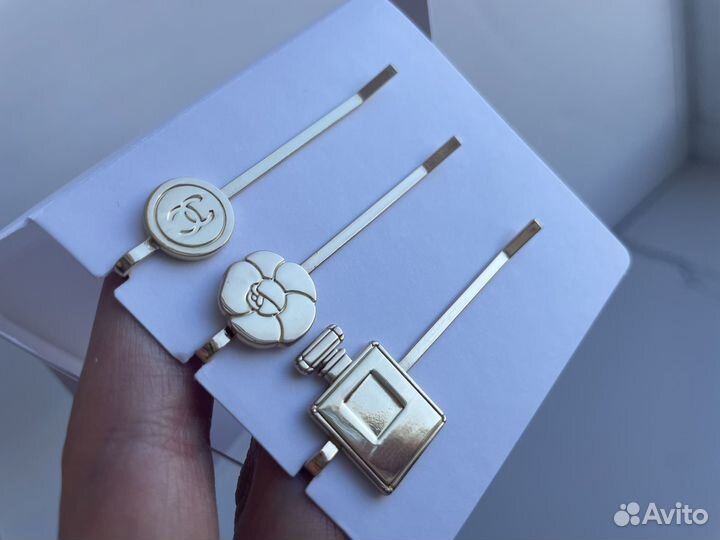Два набора Заколки для волос chanel vip gift
