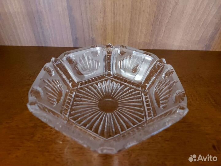 Ваза хрустальная для фруктов