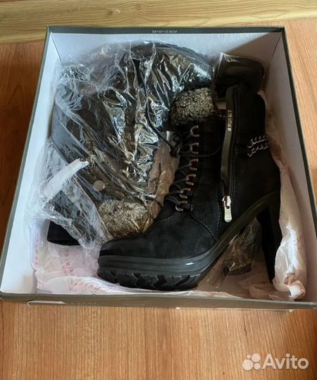 Сапоги женские Carnaby