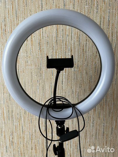 Кольцевая лампа со штативом 30 см