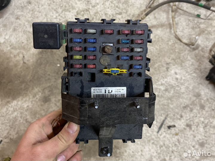 Блок предохранителей Chevrolet Aveo T250