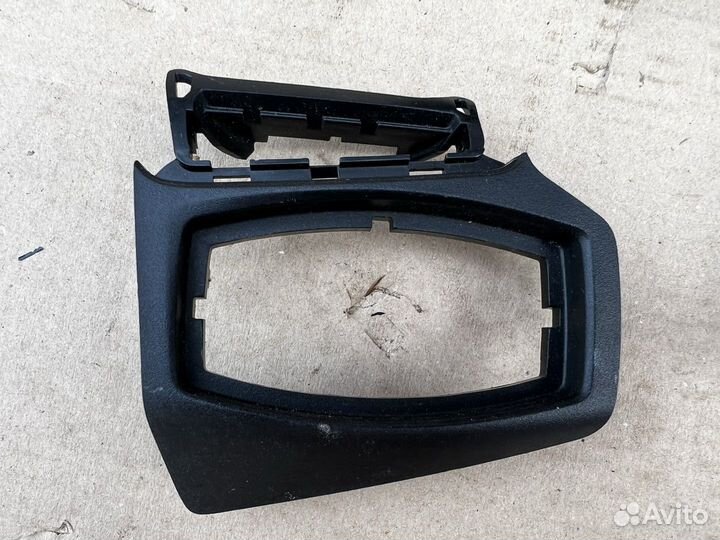 Рамка блока управления светом Ford Focus 3