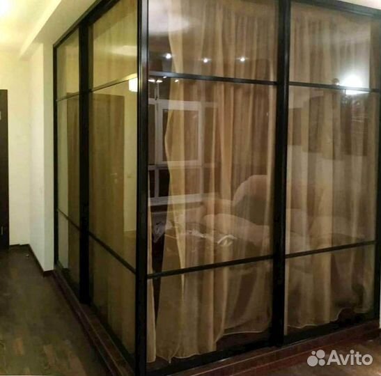Раздвижная перегородка с матовым стеклом
