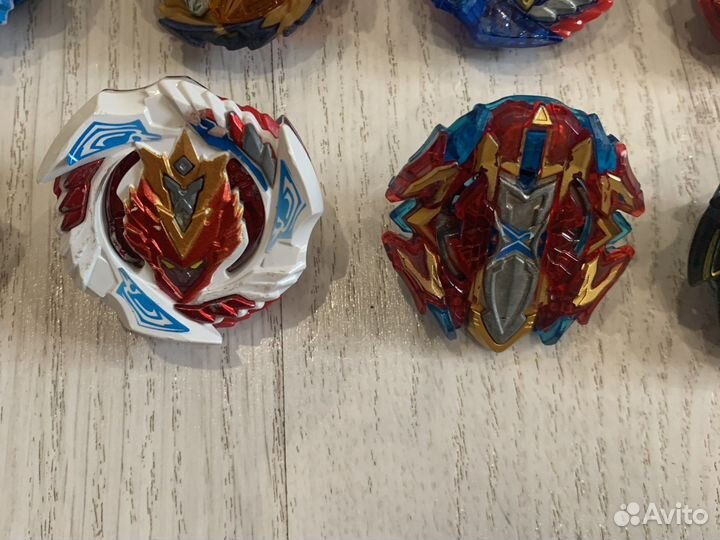 Волчки бейблейд