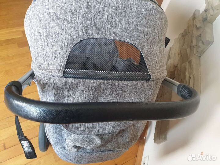 Прогулочная коляска oyster zero