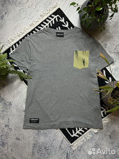 Футболка The Hundreds