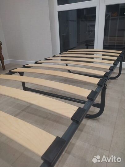 Раскладушка с матрасом