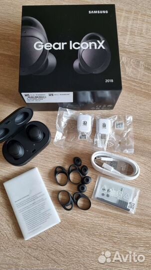 Беспроводные наушники Samsung Gear IconX