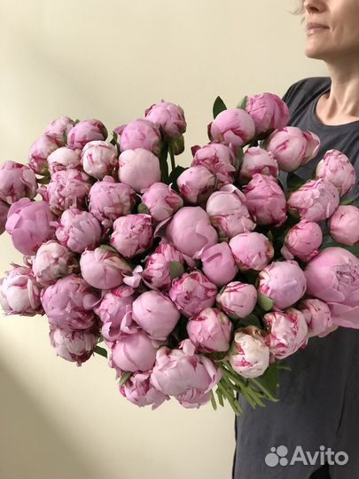 Букет пионов
