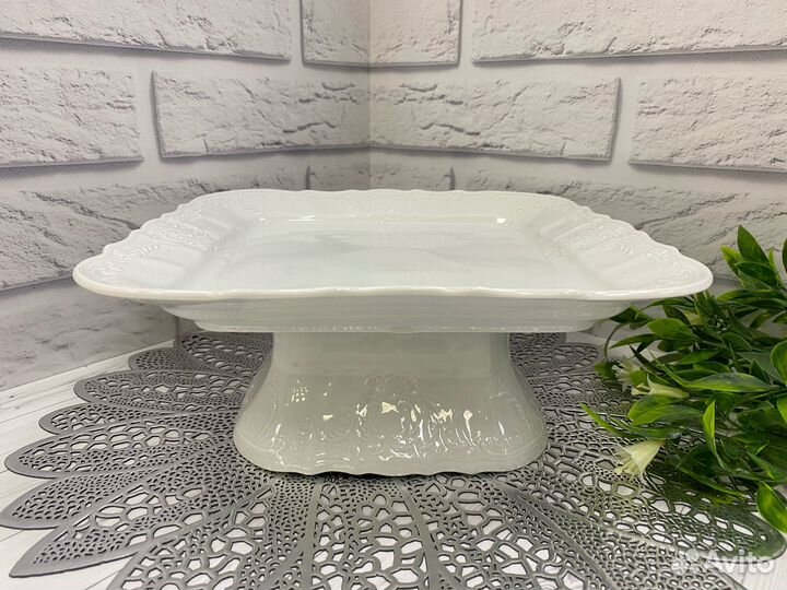 Поднос на ножке 26 см Бернадотт