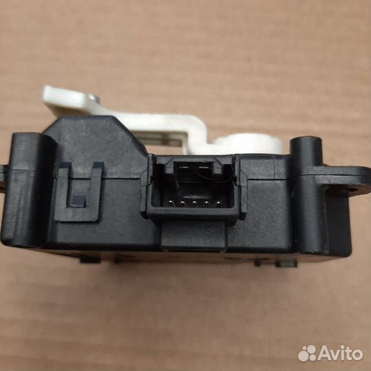 Сервопривод печки Toyota Rav 4 30 2005-2018