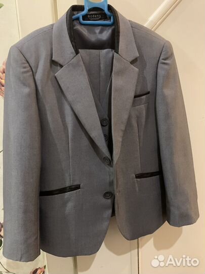 Костюм тройка для мальчика 110