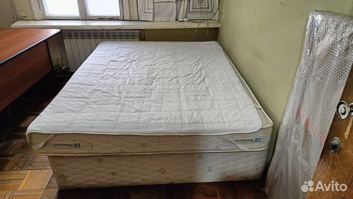 Кровать с матрасом Seally