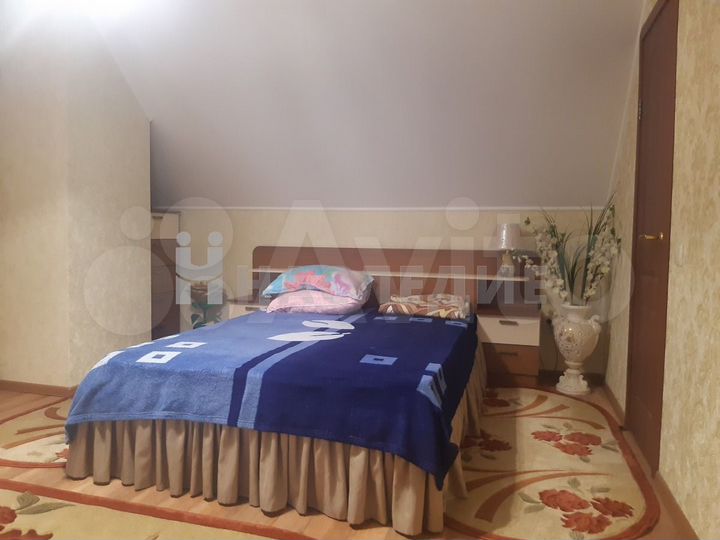 Дом 130 м² на участке 8 сот.