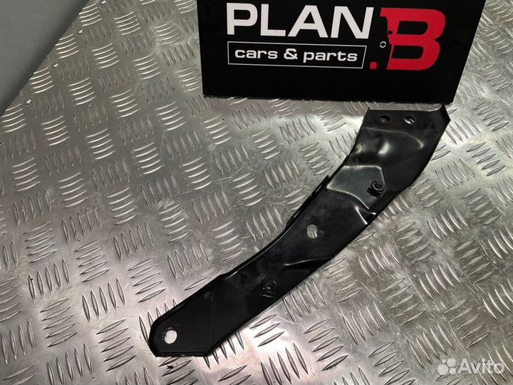 Кронштейн крыла передний левый Volkswagen Golf 6