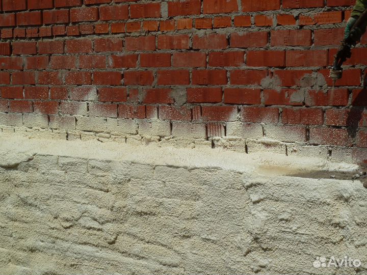 Заливка и крошка пеноизола, напыление ппу