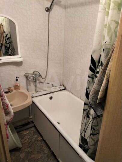 Комната 10 м² в 3-к., 1/4 эт.