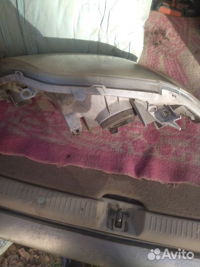 Фара toyota corolla fielder