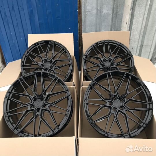 Кованые диски Gard 22x10.5 5x112 Audi Q7 Q8 RS7