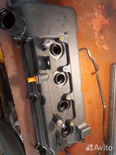 Клапанная крышка 