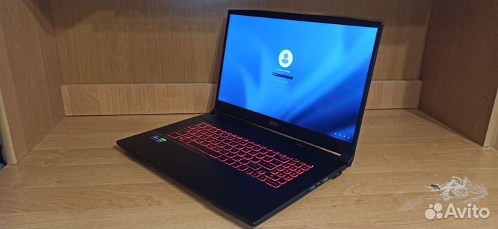 Игровой ноутбук msi katana gf76 11ue-268ru