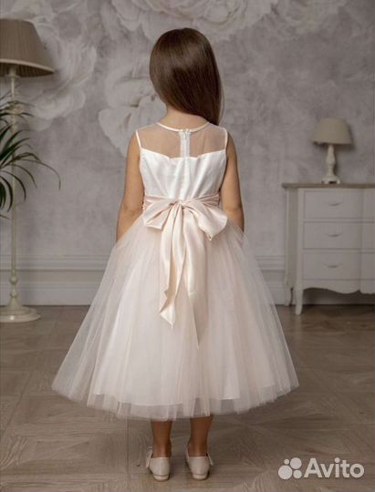 Платье нарядное