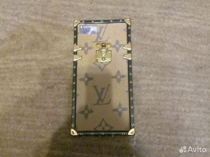 Чехол на iPhone 7 подходит на 6