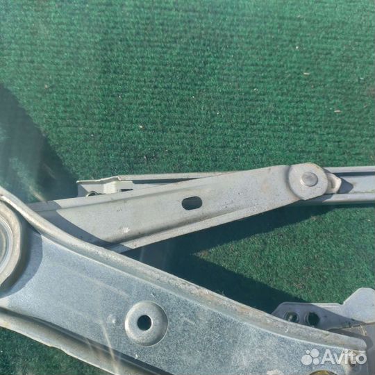 Стеклоподъемник передний правый Opel Astra H