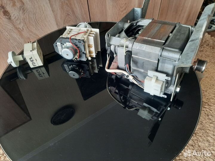 Стиральная машина indesit WDS 1045 TX