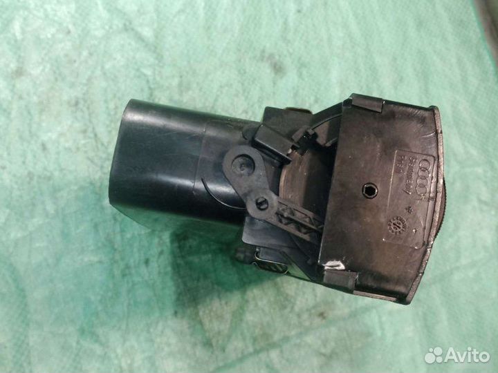 Дефлектор воздуха Audi А6 С4