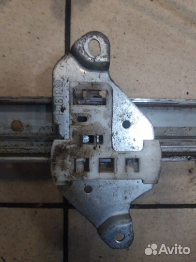 Стеклоподъемник задний левый Mitsubishi Lancer 9