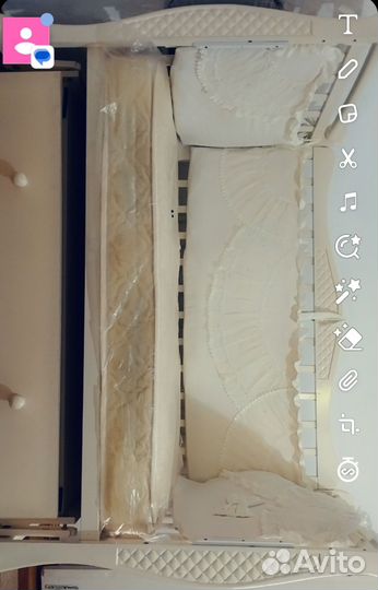 Продается кроватка. В хорошем состоянии. 5т