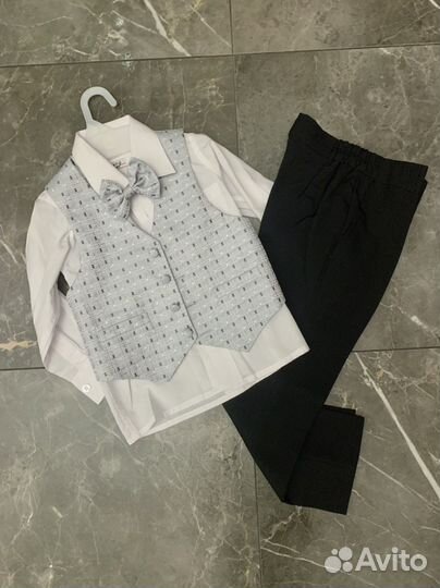 Костюм тройка для мальчика 92-98