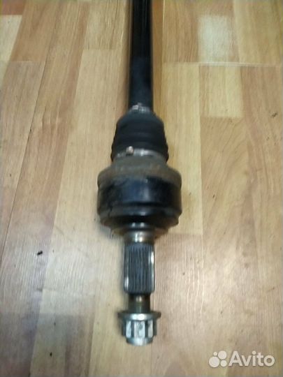 Привод задний шрус граната Audi Q7 Ауди ку7