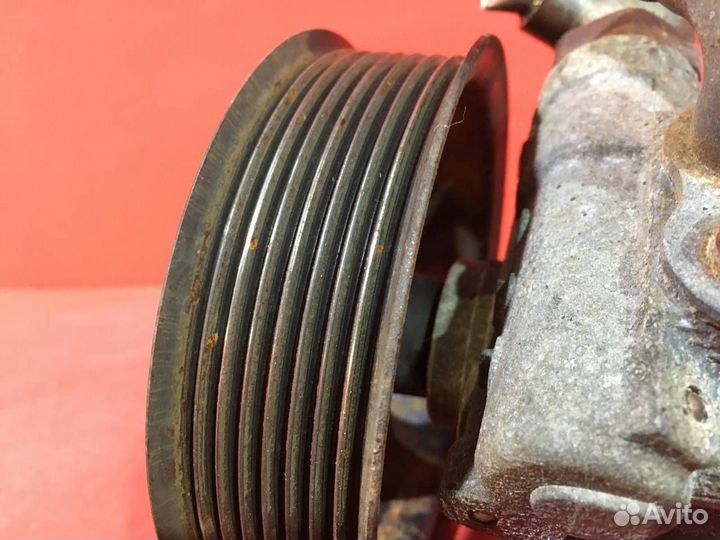 Насос гура Land Rover Discovery 3 SUV 276DT (AJD)