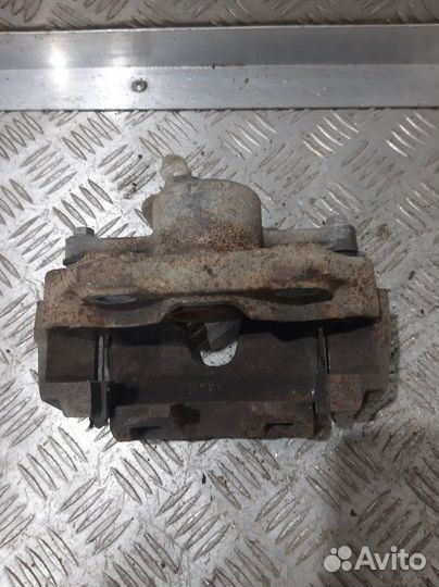 Суппорт передний левый Volkswagen Polo MK5 CFN