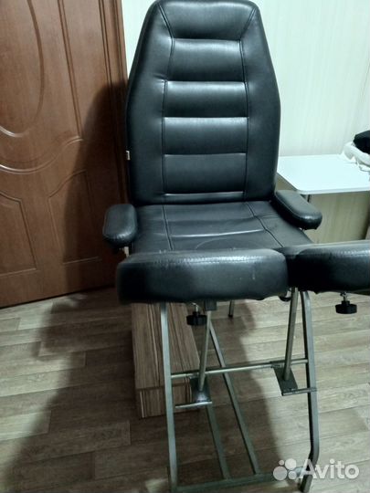 Кресло педикюрное