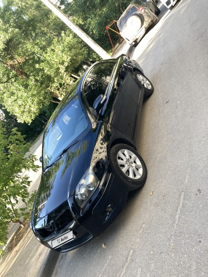 Toyota Avensis: фото владельца