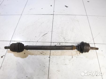 Привод передний правый