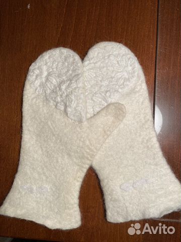 Варежки и перчатки, шапка валеные ручной работы