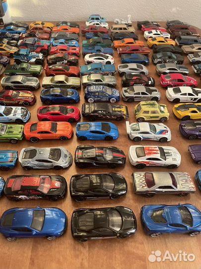 Машинки Hot Wheels