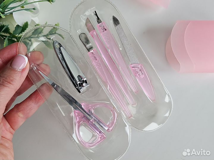 Маникюрный набор новый