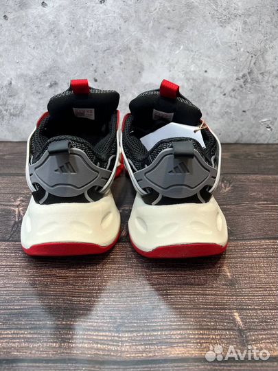 Кроссовки Adidas Vento XLG Runner Deluxe