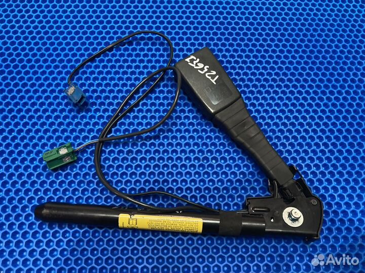 Преднатяжитель ремня безопасности Opel Astra H