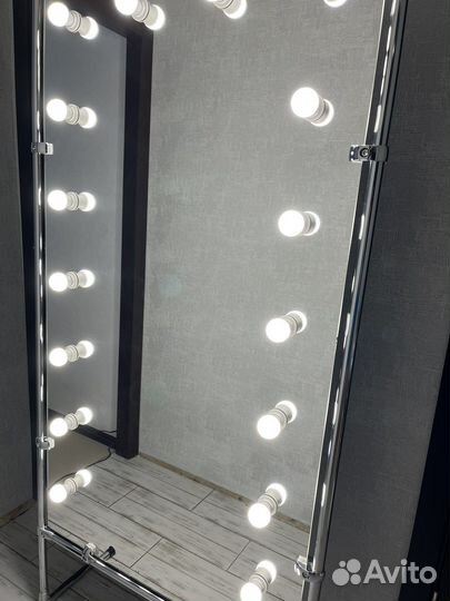 Гримерное зеркало